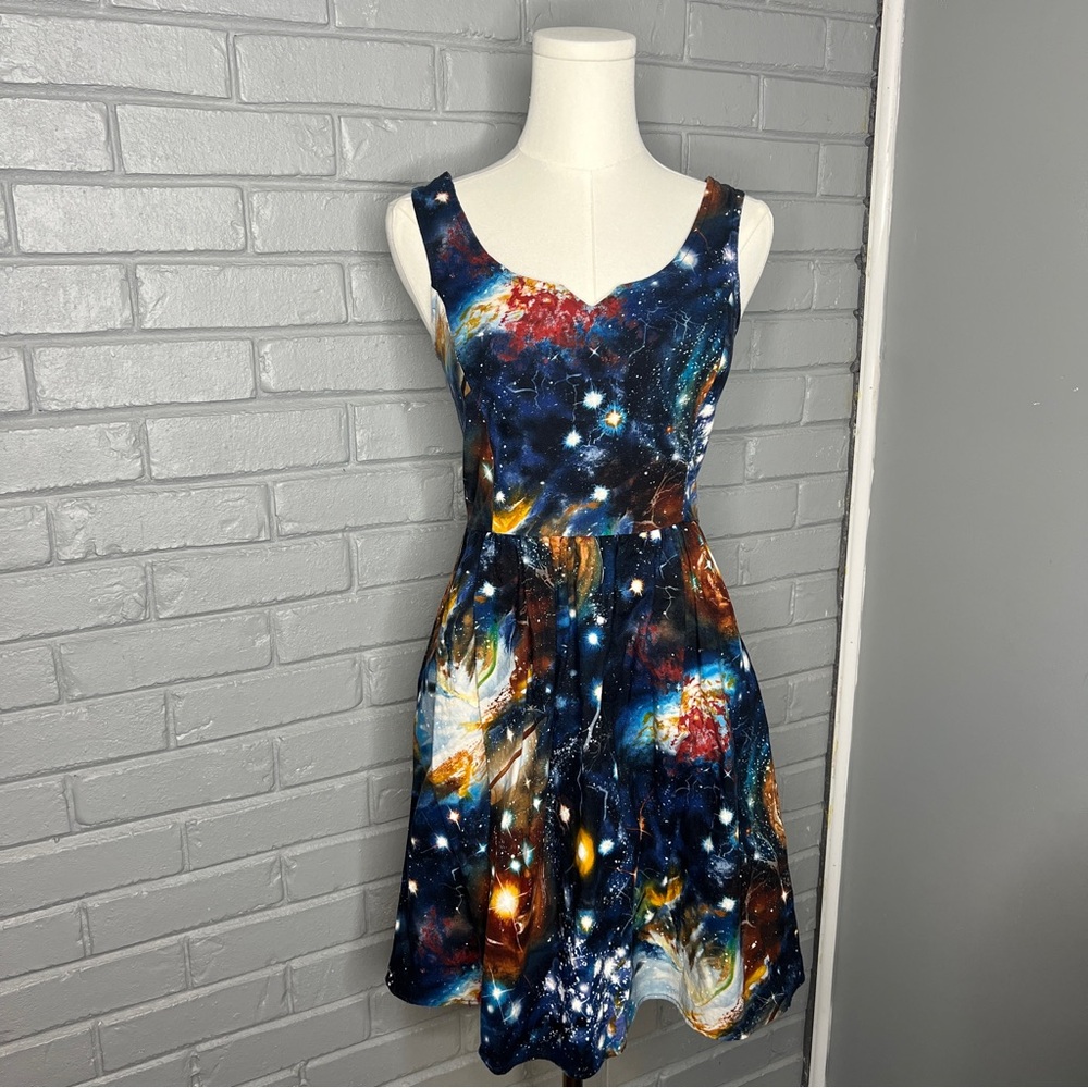 ModCloth Fervour Galaxy Space Dress Solar System Fit & Flare Pockets SIze Small